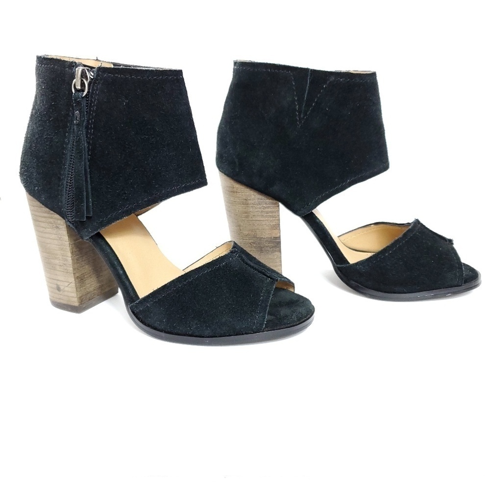 Kelsi Dagger Gaya suede peep-toe bootie size 6.5